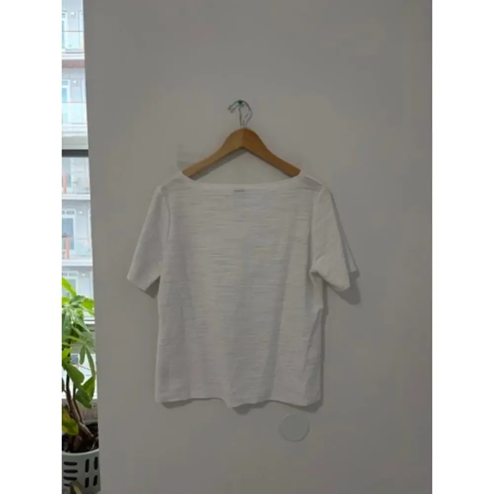 J. Crew White Textured Short Sleeve Top Size Large